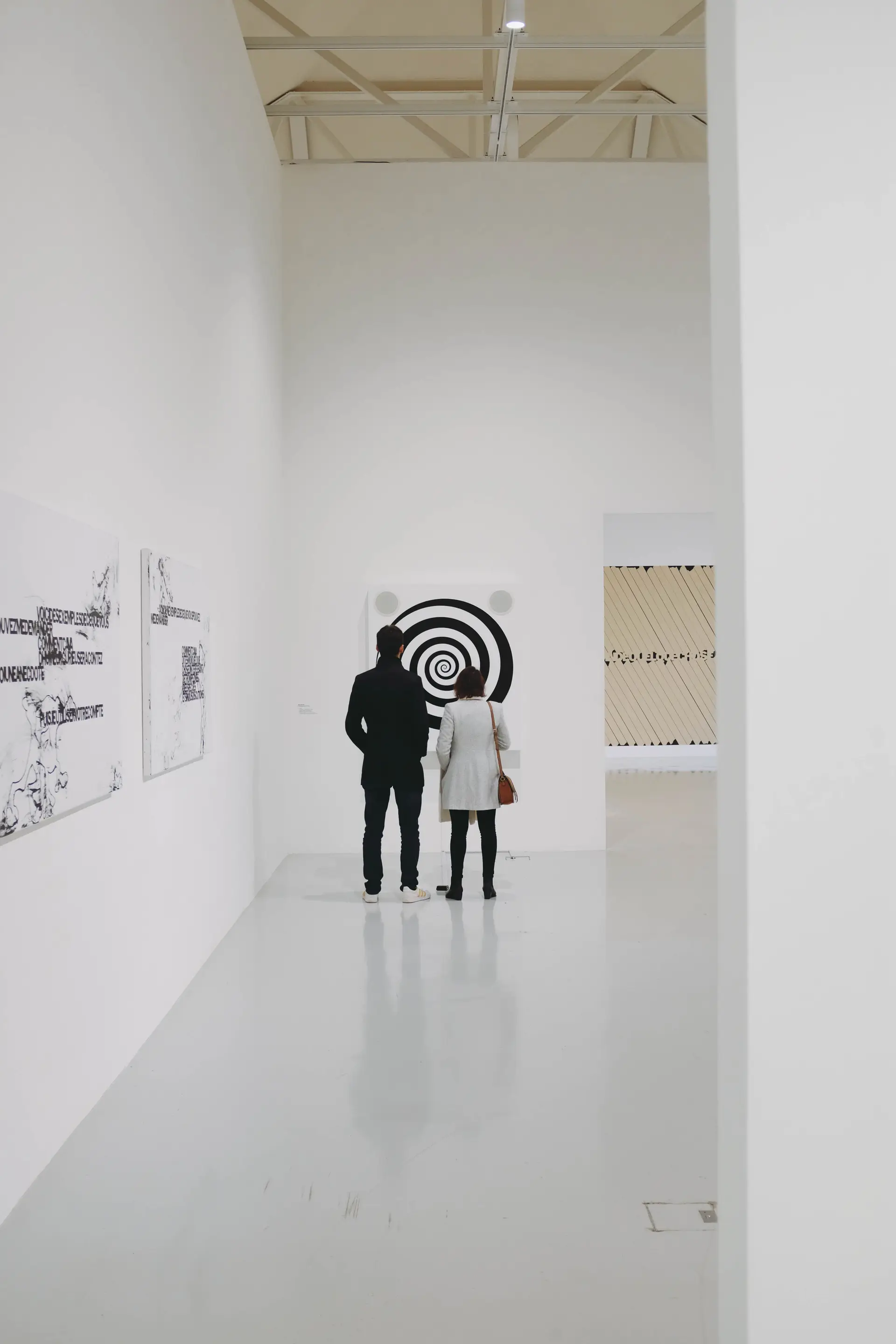 Szakmai konzultáció a galériában